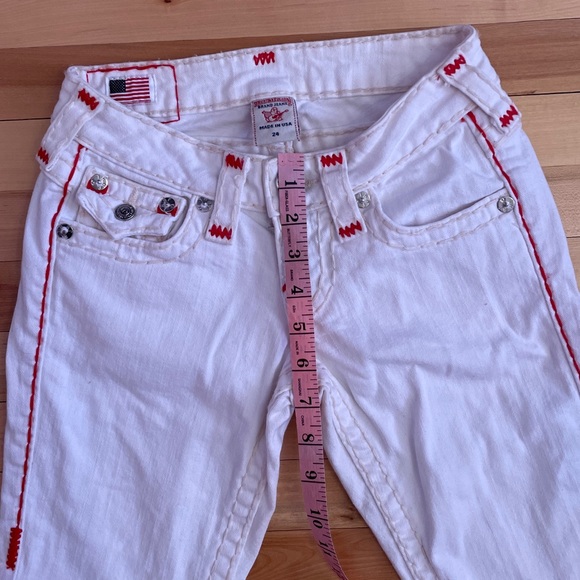 True Religion White Billy Low Rise Jeans with Red and Cream Stiching - Size 24 - Picture 13 of 16